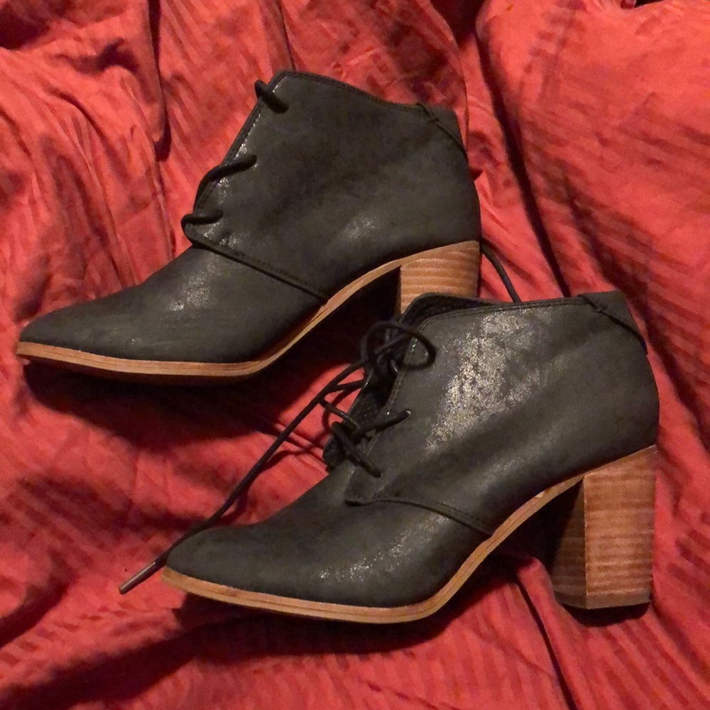 TOMS Black Lunata Lace Up Booties-Size 7.5